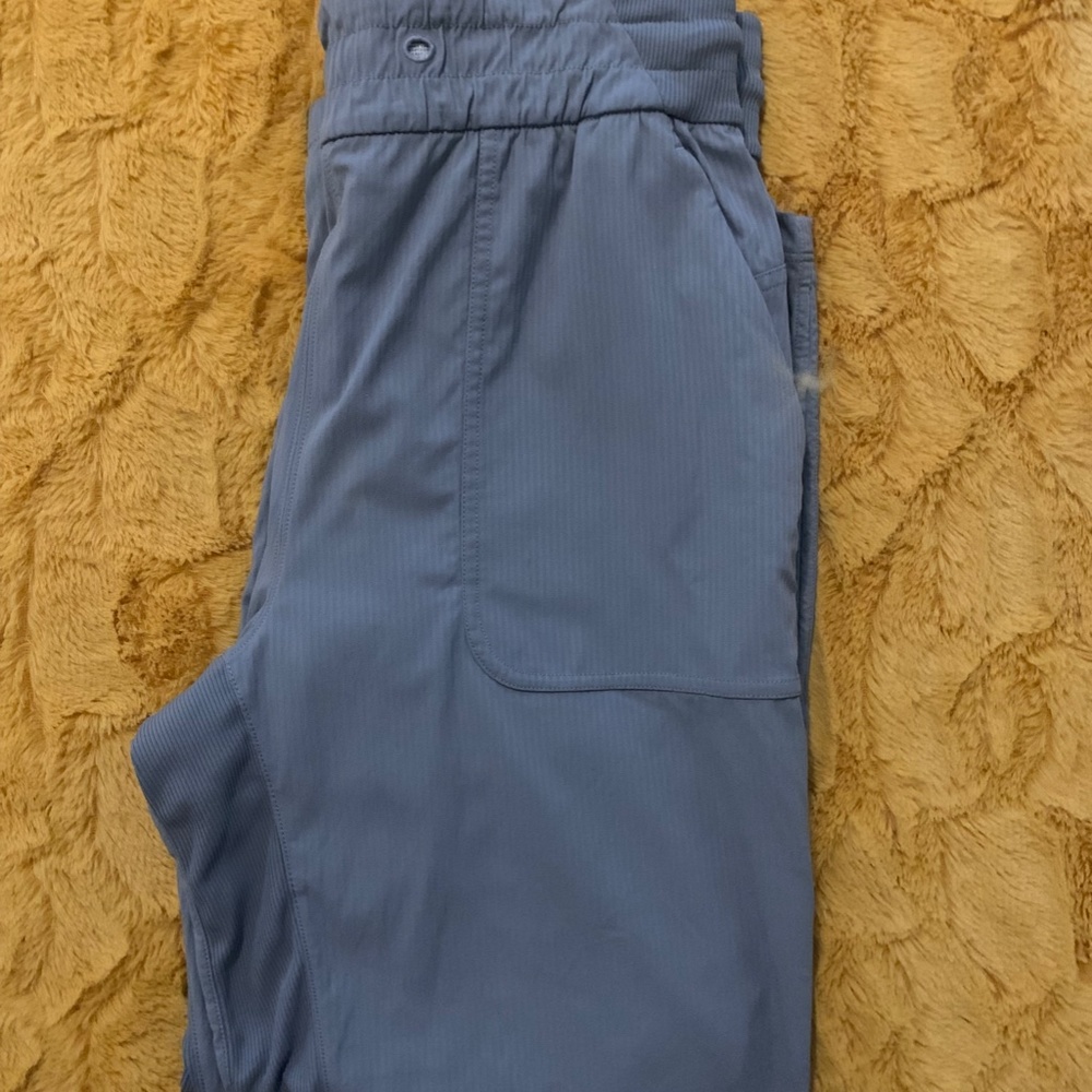 Lululemon Capris - Picture 4 of 4